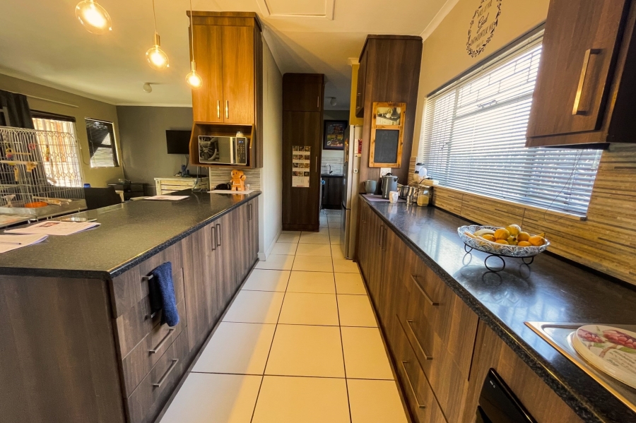 3 Bedroom Property for Sale in Universitas Free State